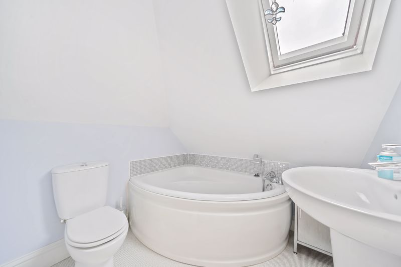 En-suite- click for photo gallery
